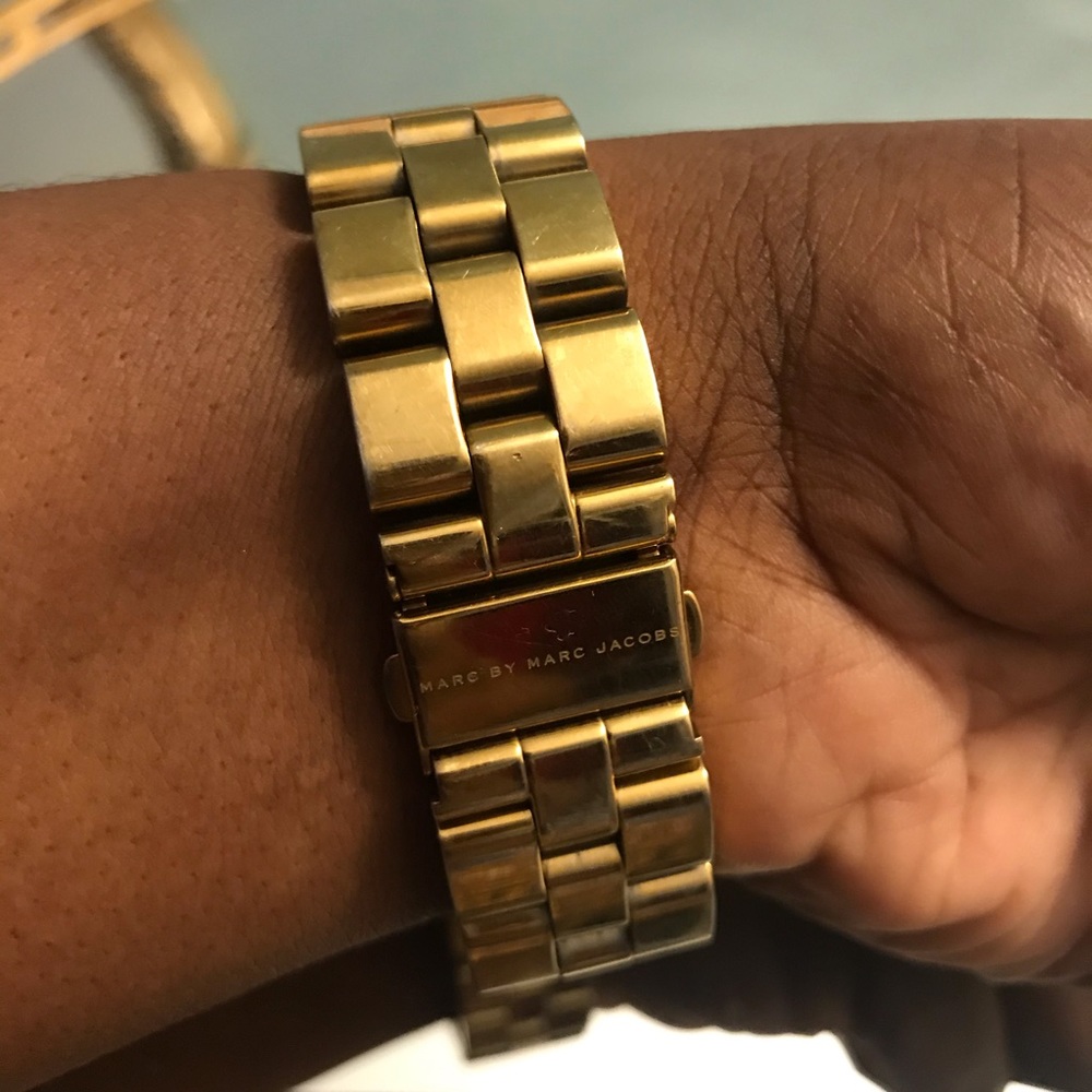 Marc Jacobs Watch - Picture 3 of 3